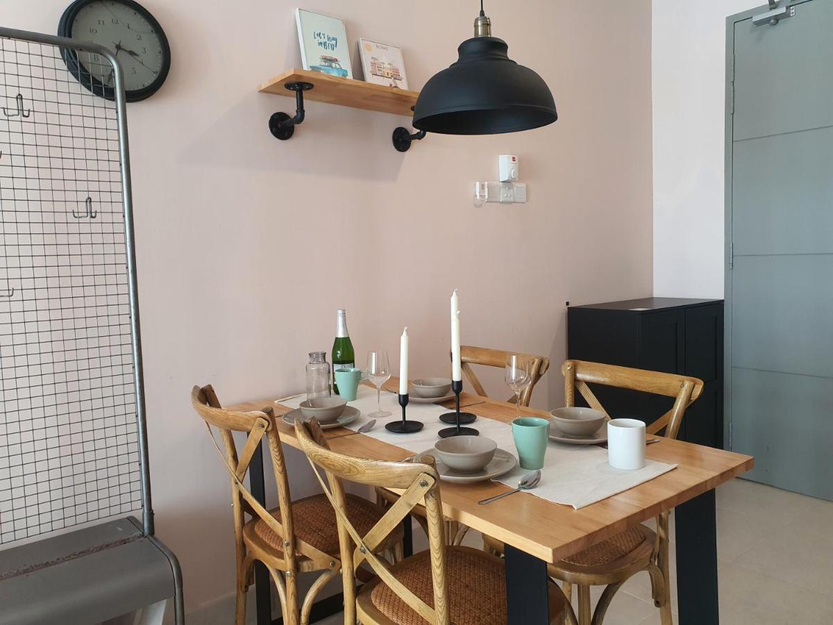 Cozy 2 bedrooms 4 pax Menjalara Near Desa Park City Kuala Lumpur Bagian luar foto