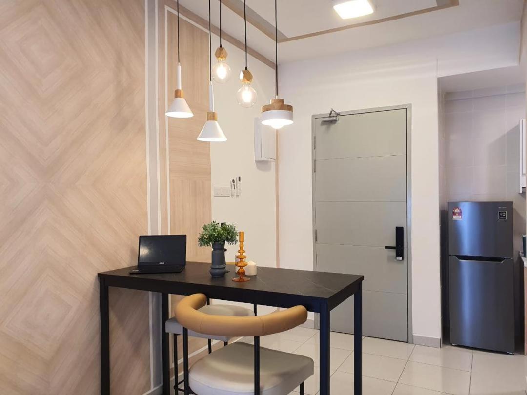 Cozy 2 bedrooms 4 pax Menjalara Near Desa Park City Kuala Lumpur Bagian luar foto