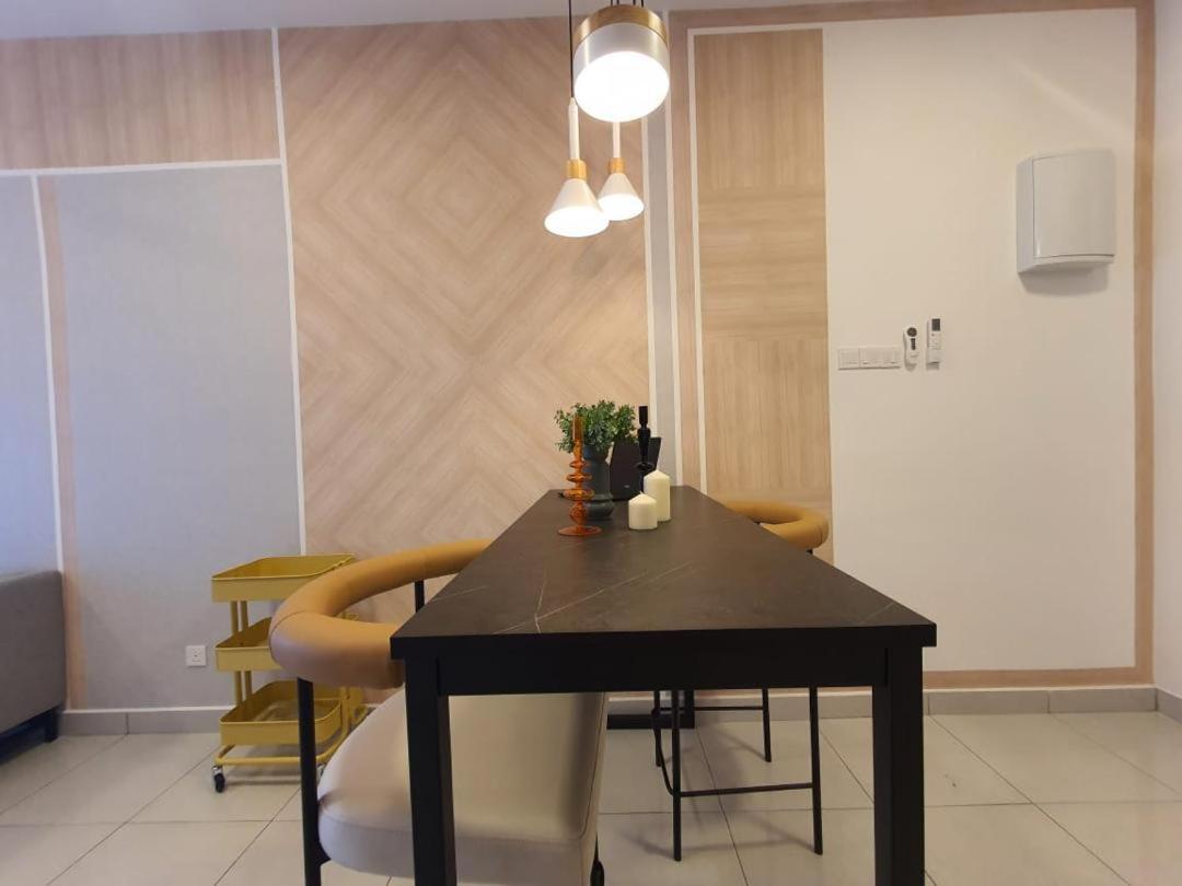 Cozy 2 bedrooms 4 pax Menjalara Near Desa Park City Kuala Lumpur Bagian luar foto